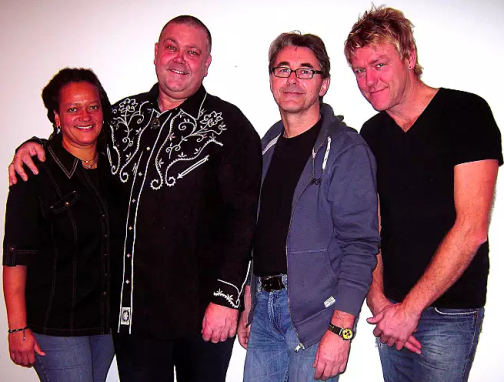 Ivan Johnsen Band: Country - booking