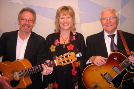 SWEET SUE's TRIO SOFT JAZZ and EVERGREENS