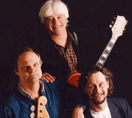 Cross - Schack - Ostermann - sang - guitar - bas - vaskebr�t