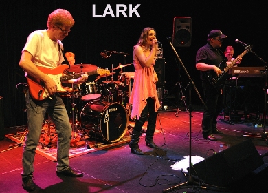 LARK - Jeanne Lercke - poprockbooking