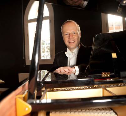 Pianist Mats Rudklint
