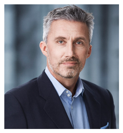 Morten Løkkegaard - journalist - ordstyrer - foredragsholder - booking