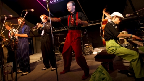 Prima Junior - funnyjiveplaying - booking