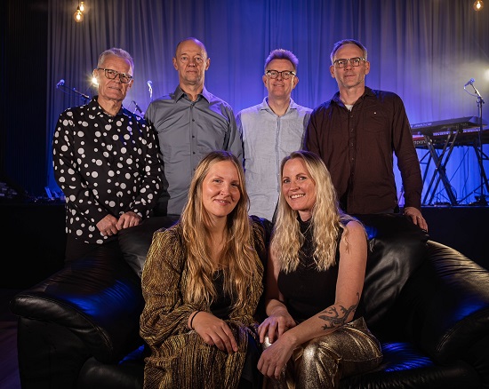 Groove Deluxe -Sprudlende energi og uforglemmelige hits