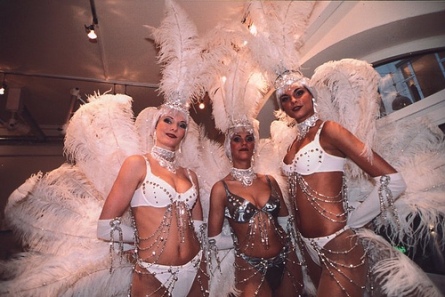 Lido de Paris danceshow with 6 dansers